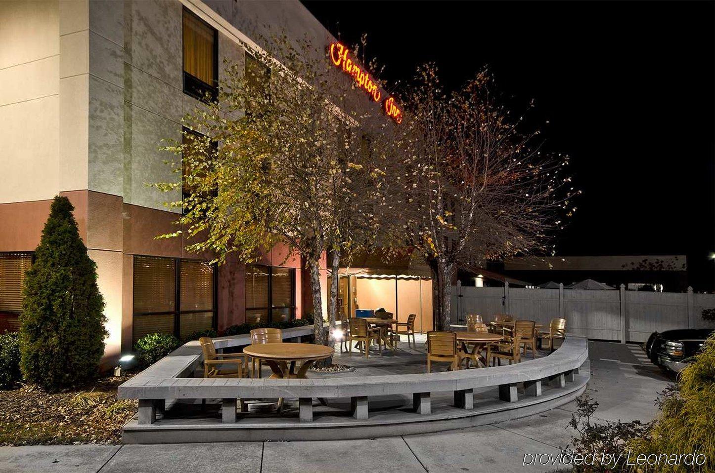 Hampton 3*