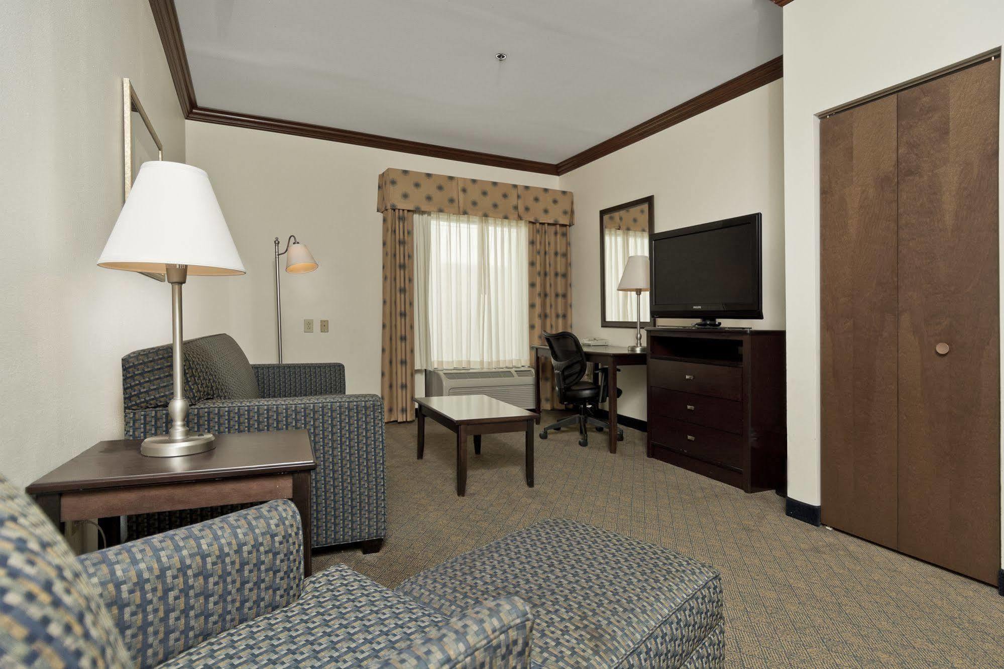 Hotel Hampton
